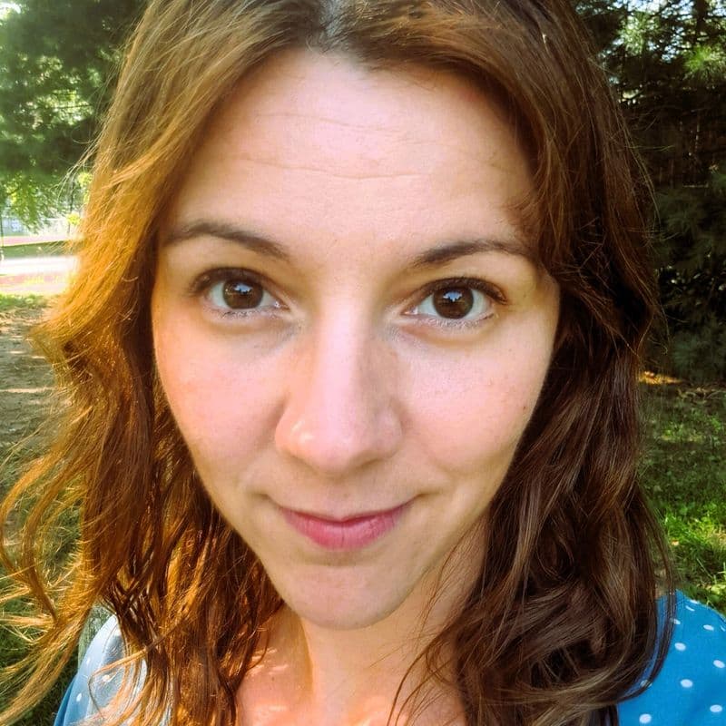 Rachel Abenavoli headshot